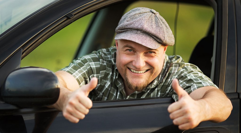 6 LITTLE KNOWN DRIVING TIPS THAT COULD SAVE YOUR LIFE